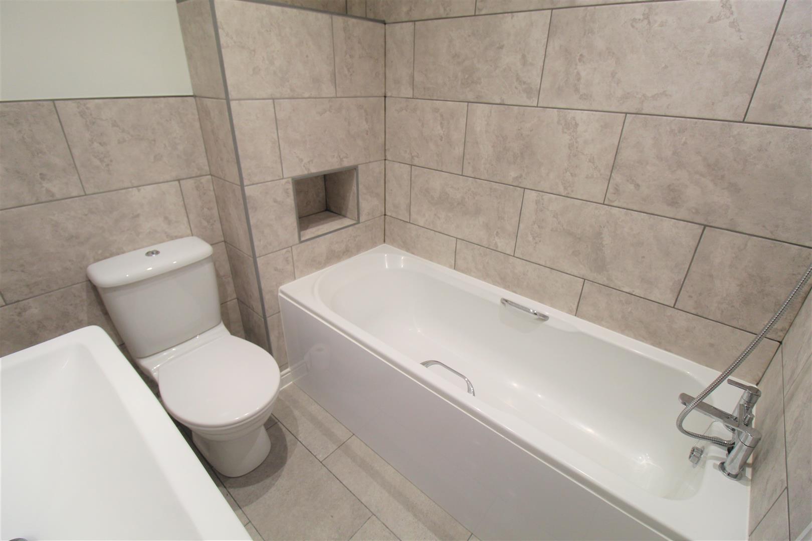 Lakeside Close, Etruria, Stoke-On-Trent